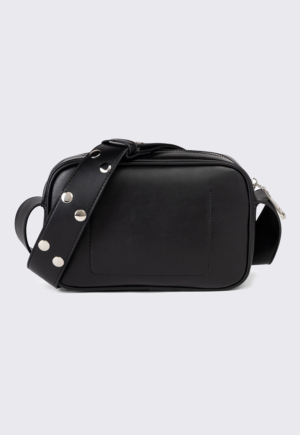 תיק צד לנשים בצבע שחור עם ניטים כסופים