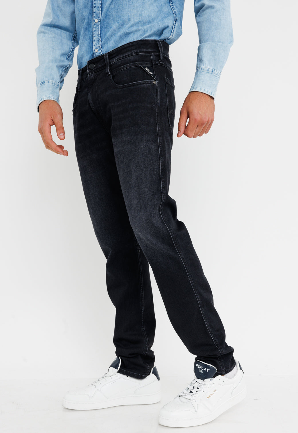 ג'ינסים לגברים בצבע שחור