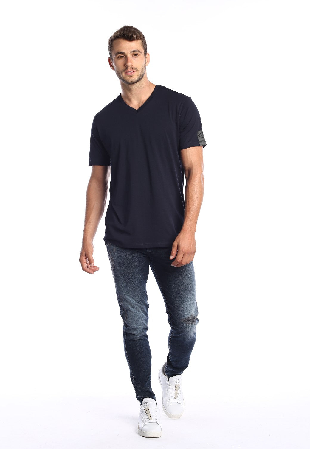 טי-שירט לגברים בצבע כחול כהה