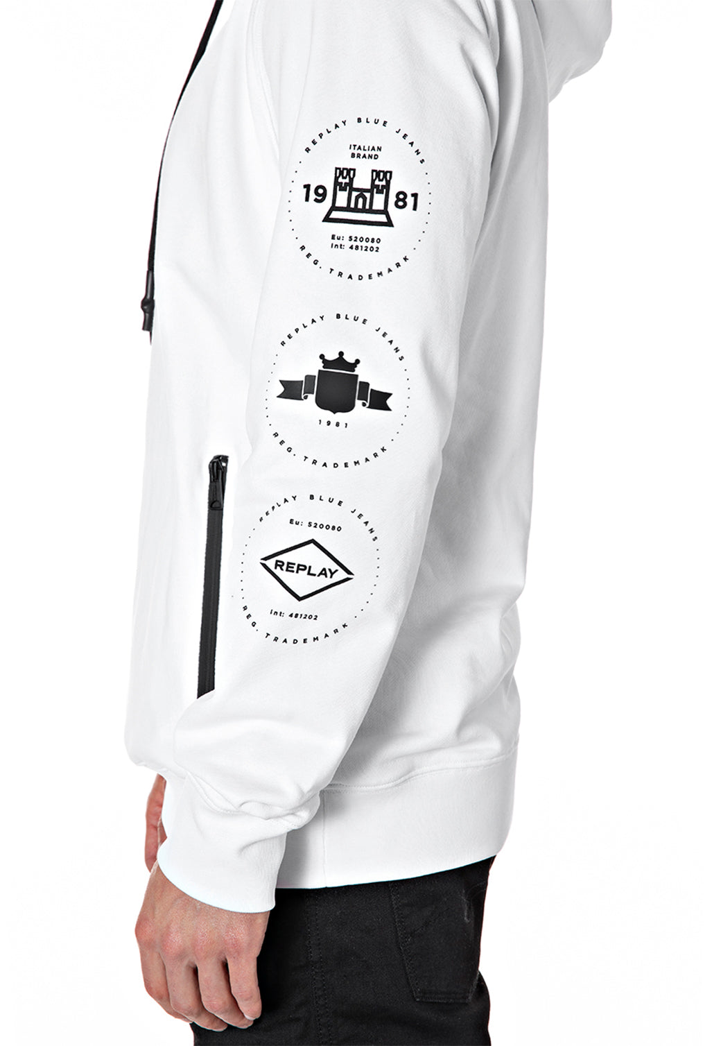 קפוצון עם לוגו בצד שמאל גברים