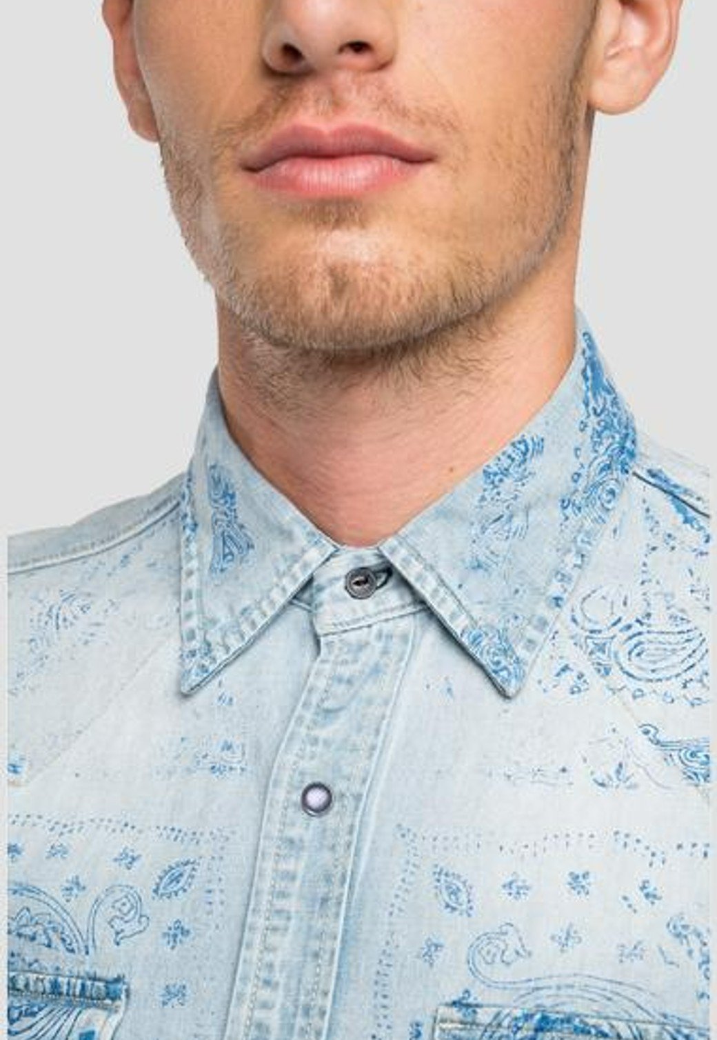 חולצה מכופרת ג'ינס | גברים BLUE / L