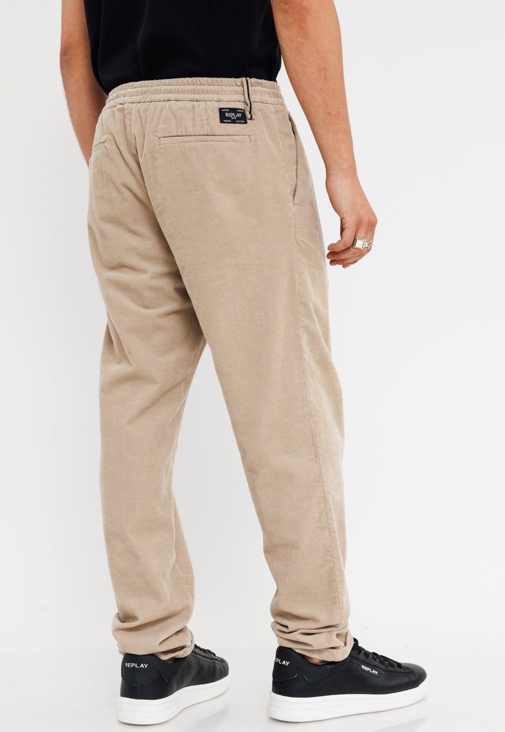 מכנסי קורדרוי רחבים לגברים