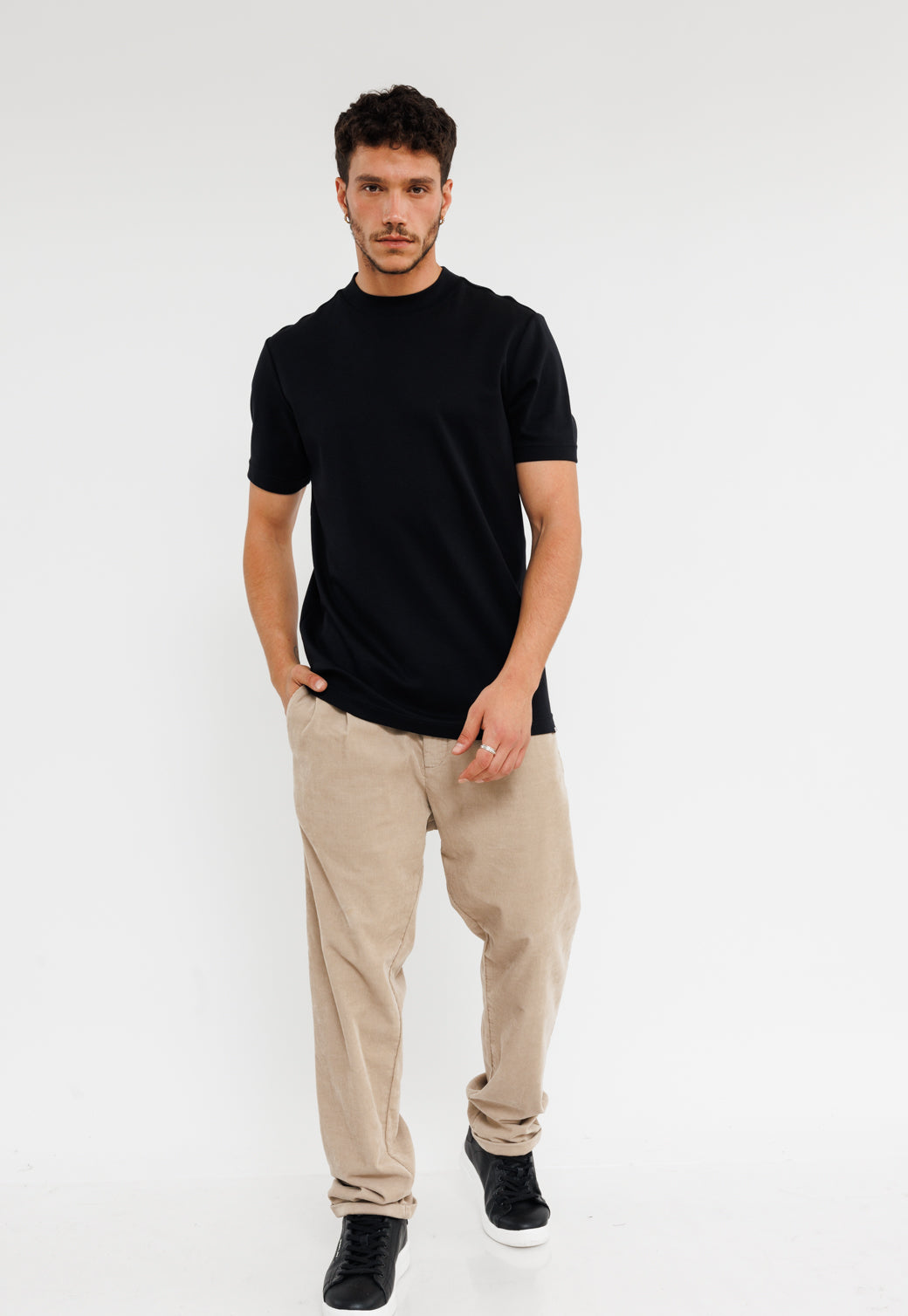 מכנסי קורדרוי רחבים לגברים