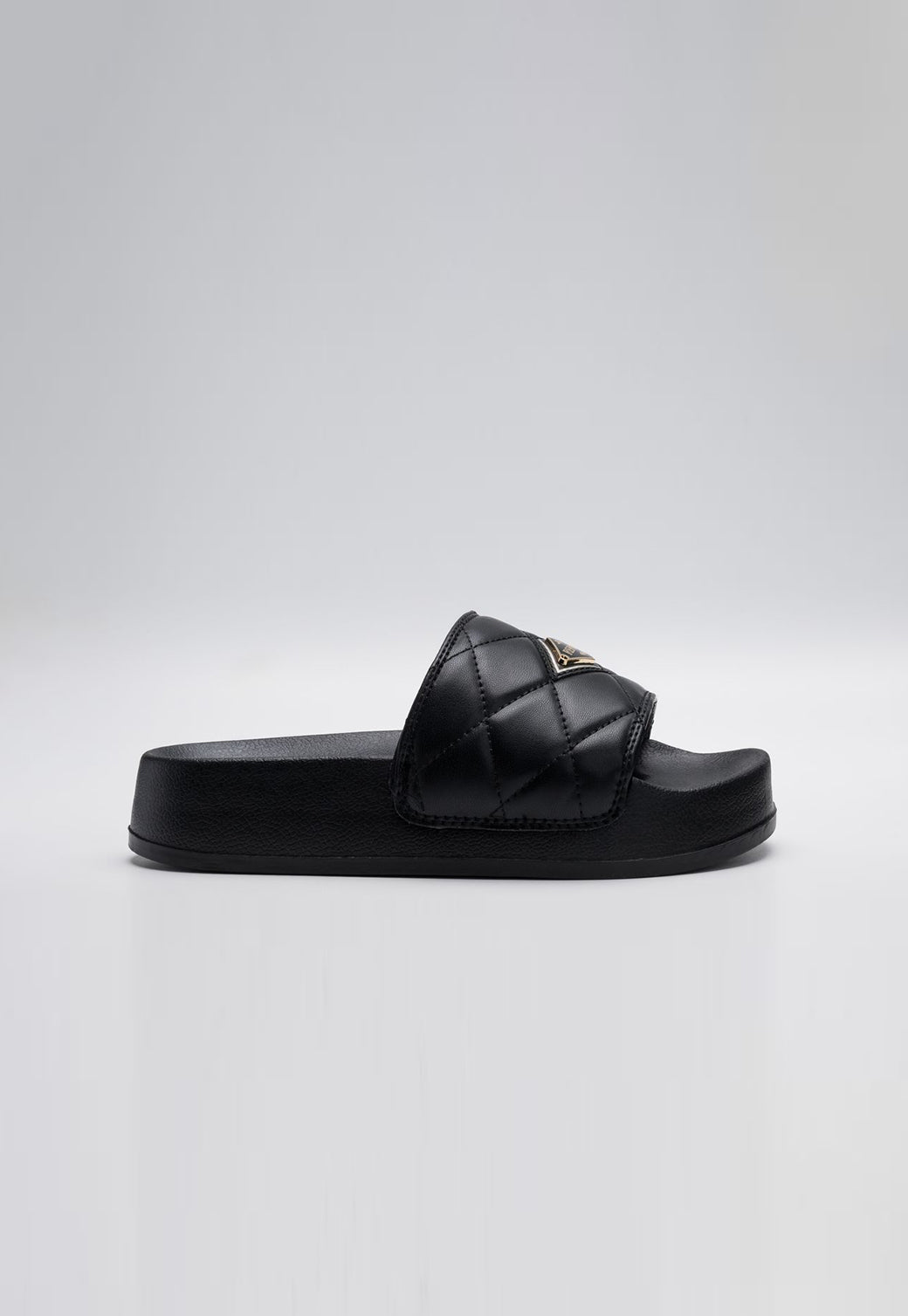 כפכפים לנשים LOTTY בצבע שחור