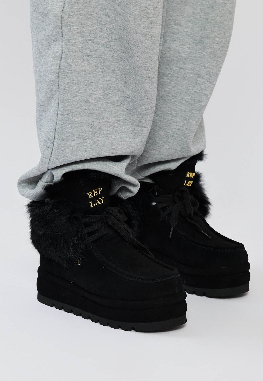 מגפוני זמש לנשים Cozy בצבע שחור עם בטנה מחממת