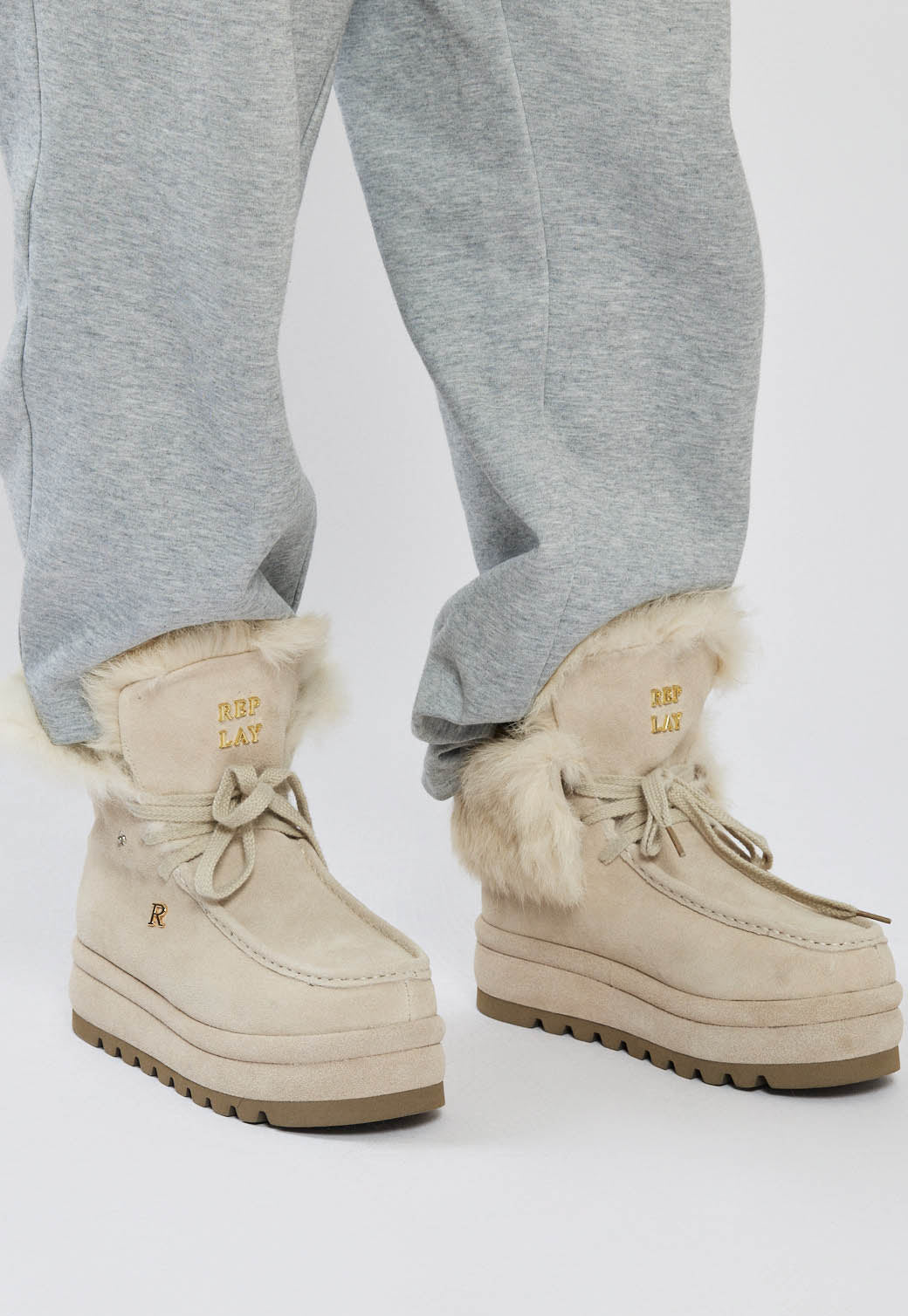 מגפוני MONIE זמש לנשים בצבע אבן