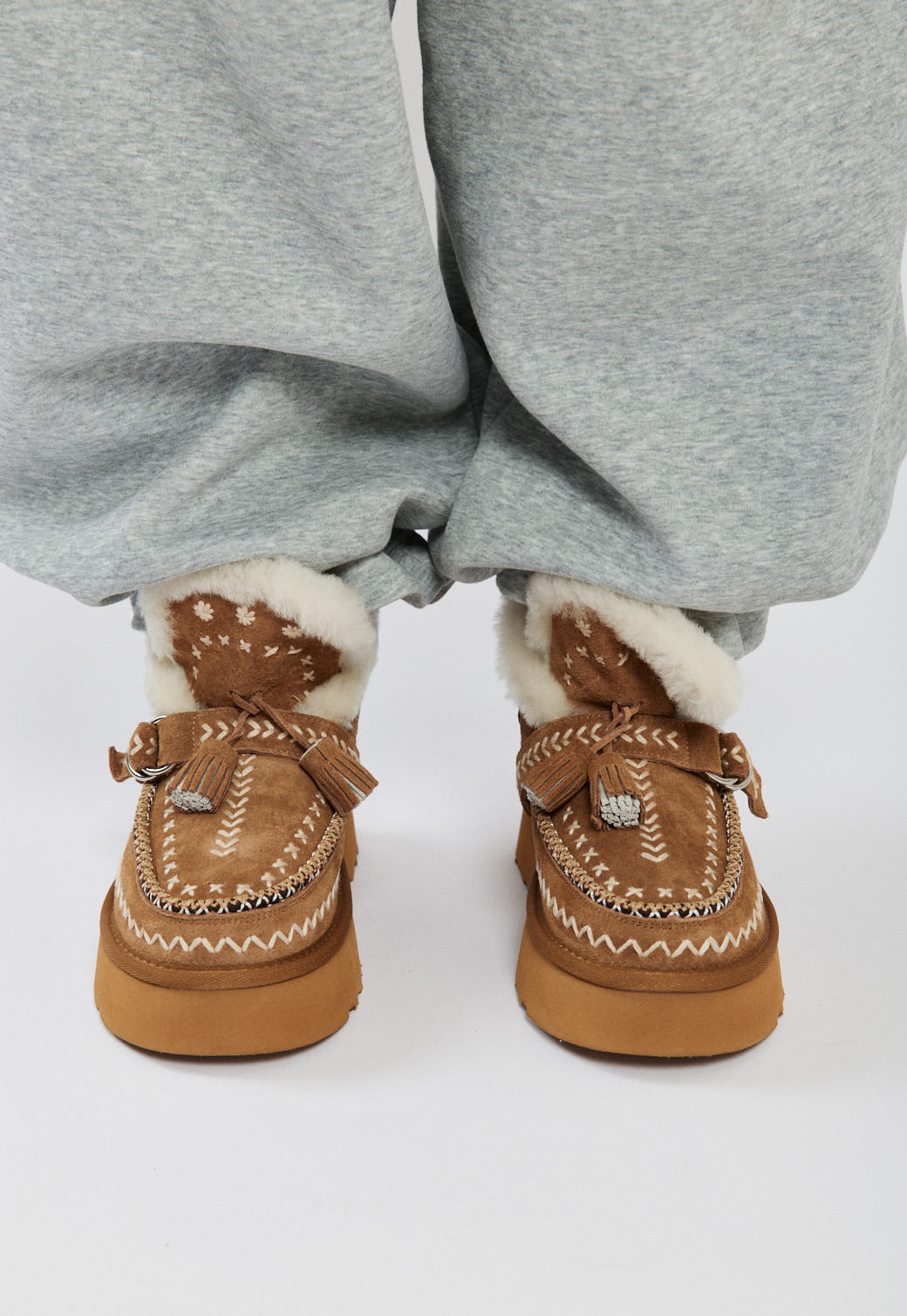 מגפוני זמש לנשים Cozy בצבע קאמל עם בטנה מחממת