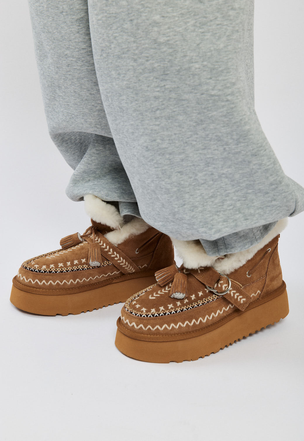 מגפוני זמש לנשים Cozy בצבע קאמל עם בטנה מחממת