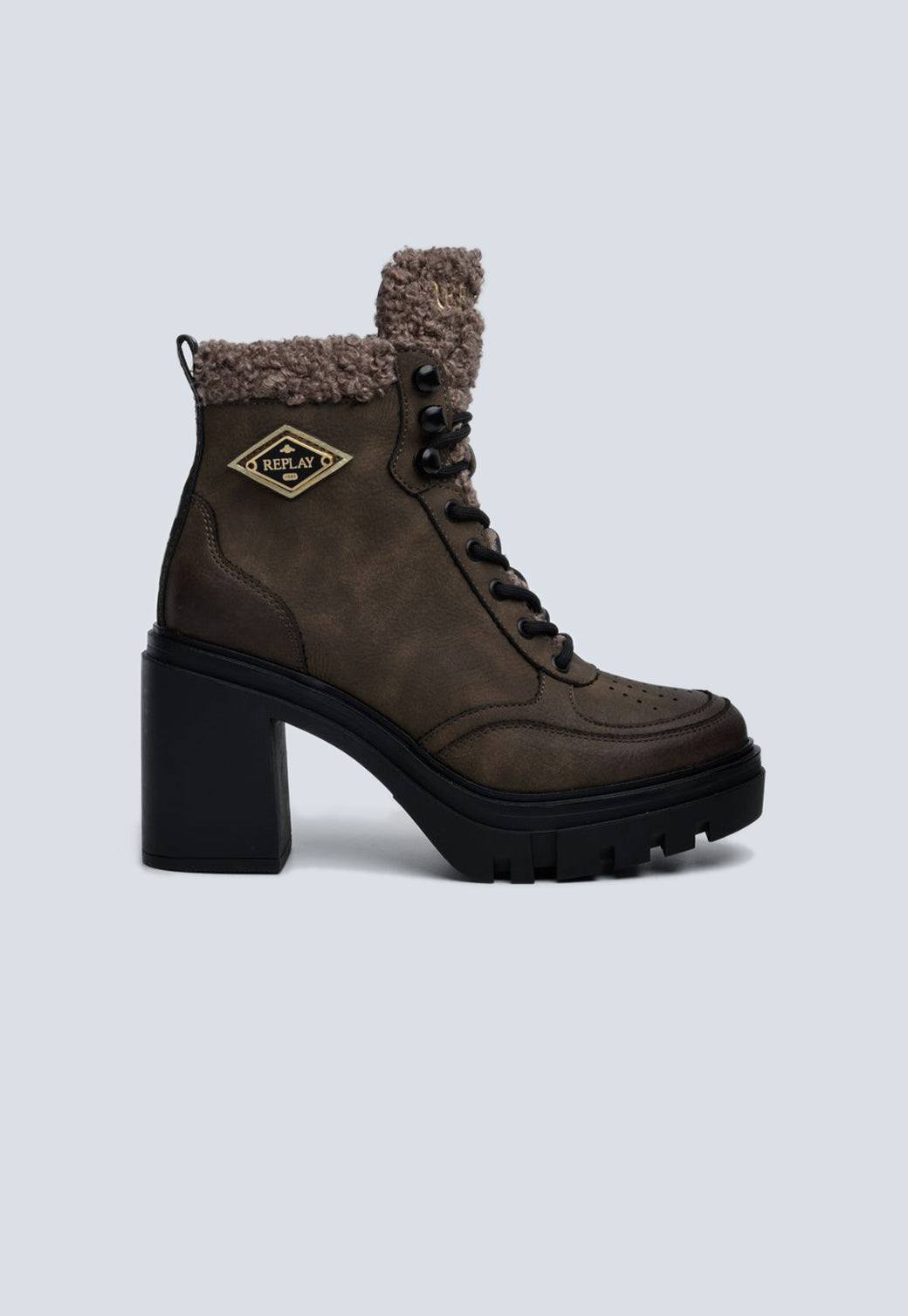 מגפיים לנשים בצבע חום עם פרווה ועקב בלוק