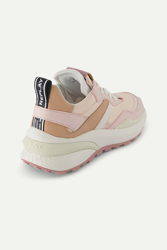 נעלי סניקרס לנשים