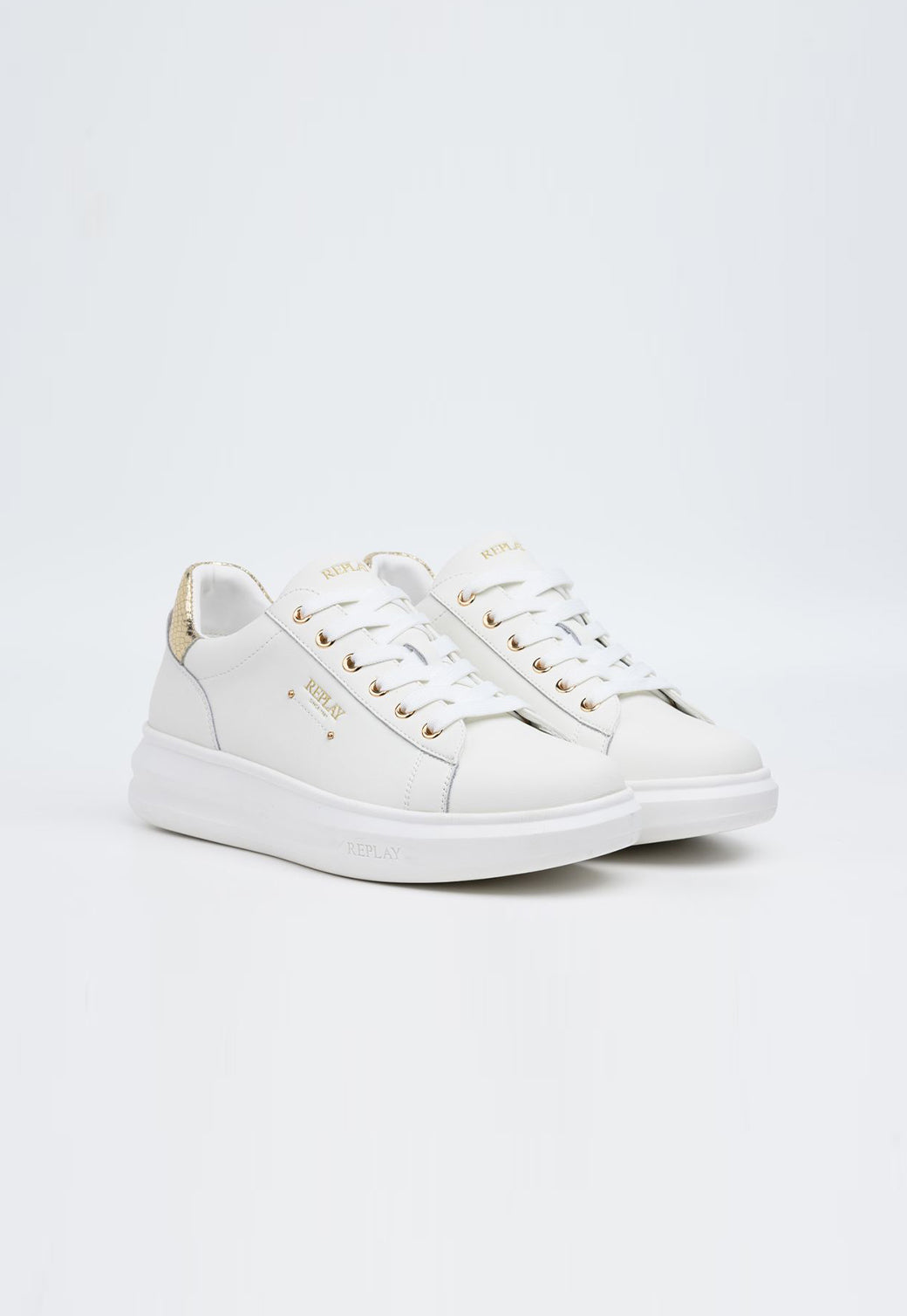 נעלי סניקרס לנשים בצבע לבן זהב