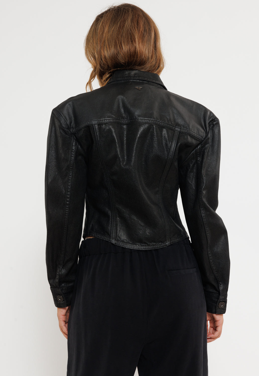 ג'קט ג'ינס צמוד לנשים בצבע שחור