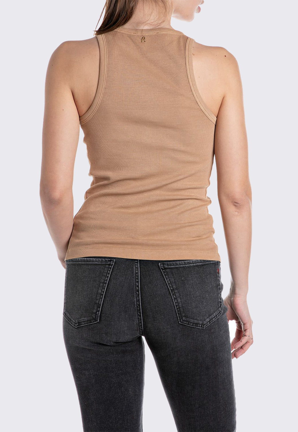 גופיית ריב צמודה לנשים