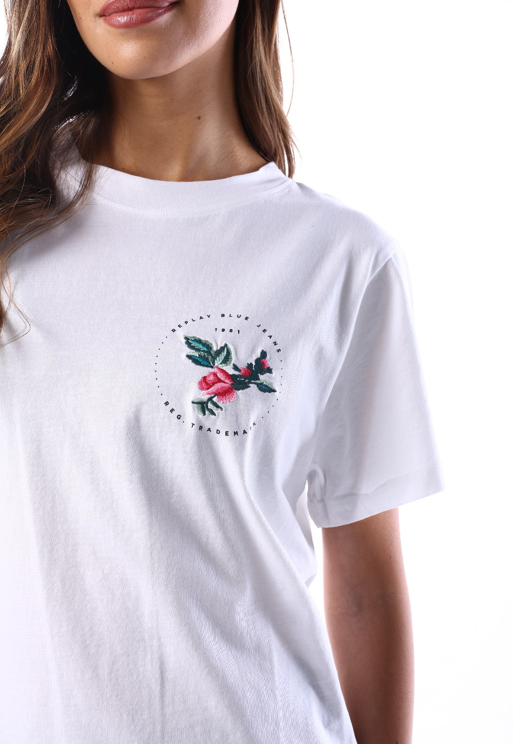 חולצת טי שירט קצרה עם הדפס פרח בצד שמאל | נשים WHITE / S