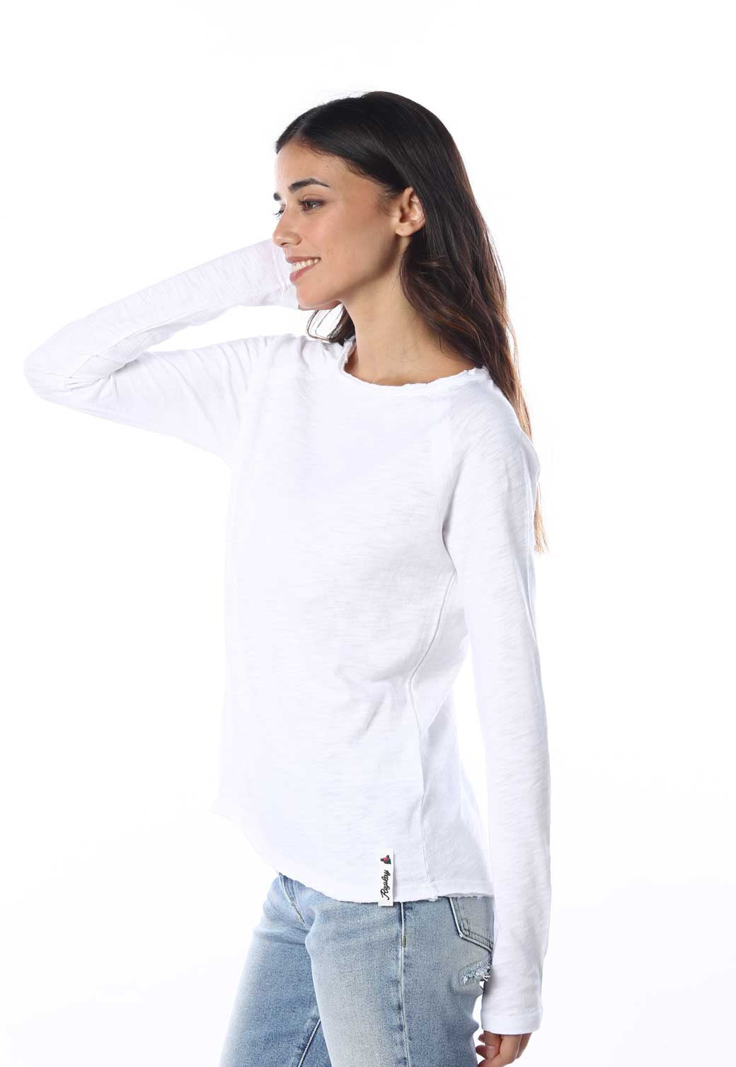 חולצת בייסיק לבנה ארוכה לנשים