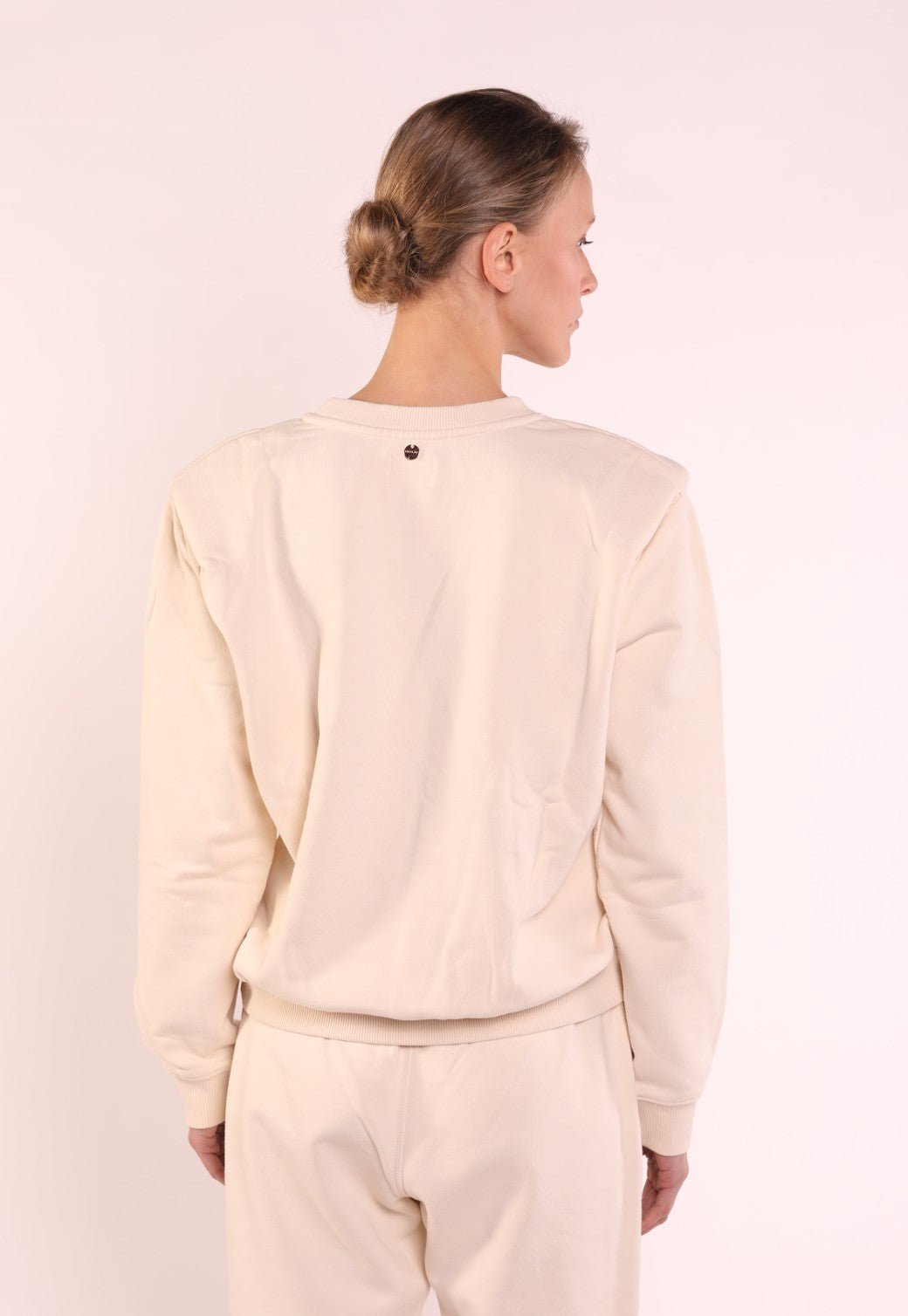 סווטשירט עם לוגו קטן בחזה | נשים WHITE / S