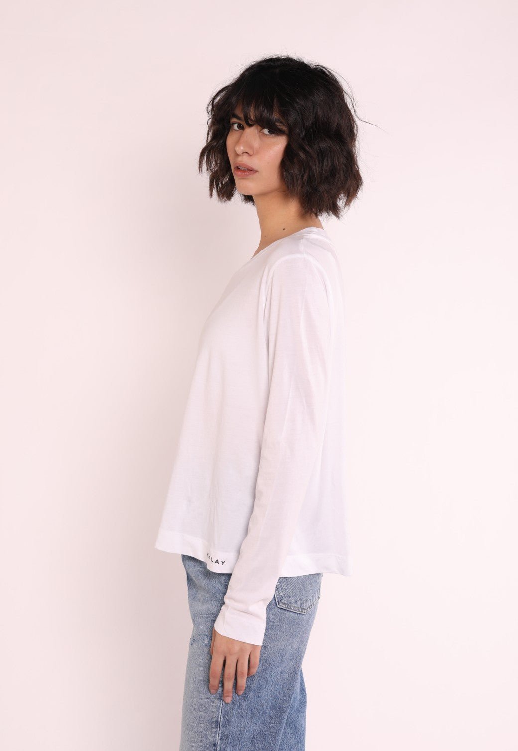 טי שירט ארוכה עם לוגו בתחתית החולה | נשים WHITE / S