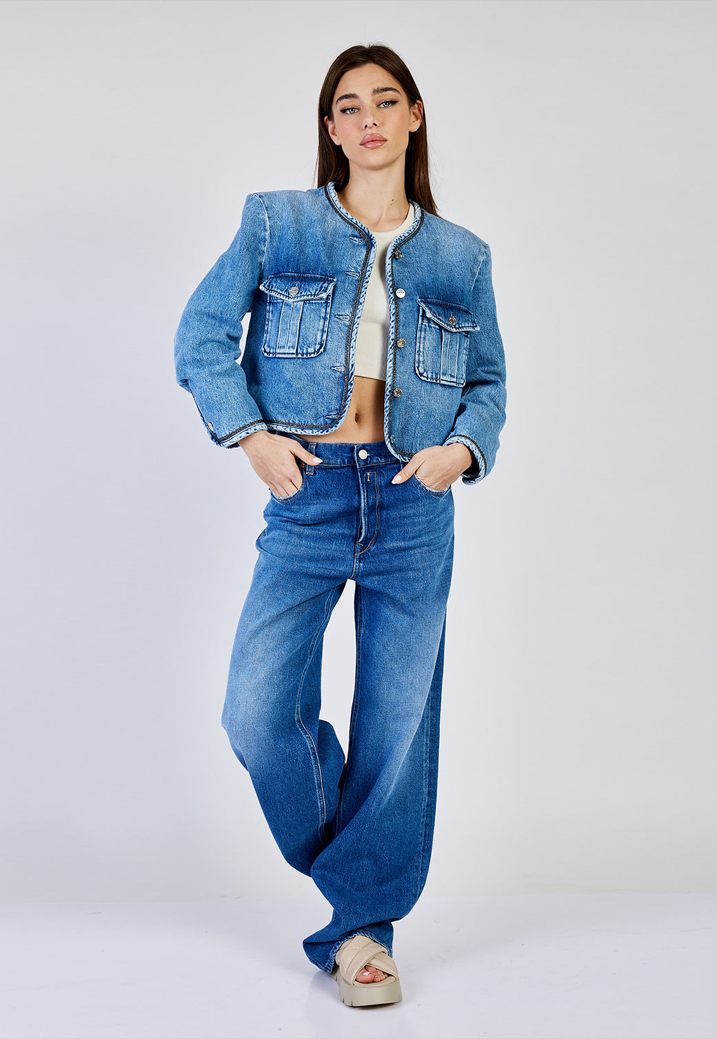 מכנסי ג'ינס CARY Wide Leg Fit נשים