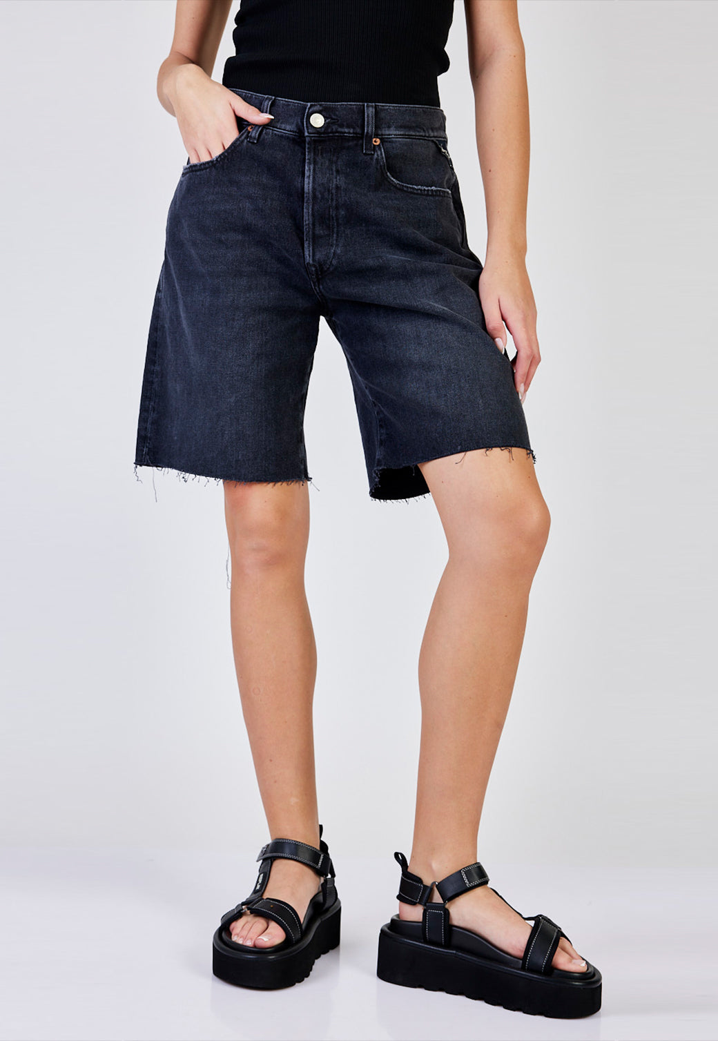 מכנסי ג'ינס קצרים RAW נשים