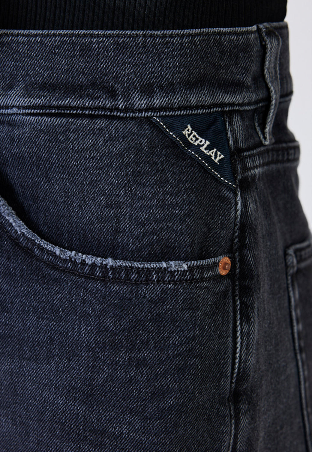 מכנסי ג'ינס קצרים RAW נשים