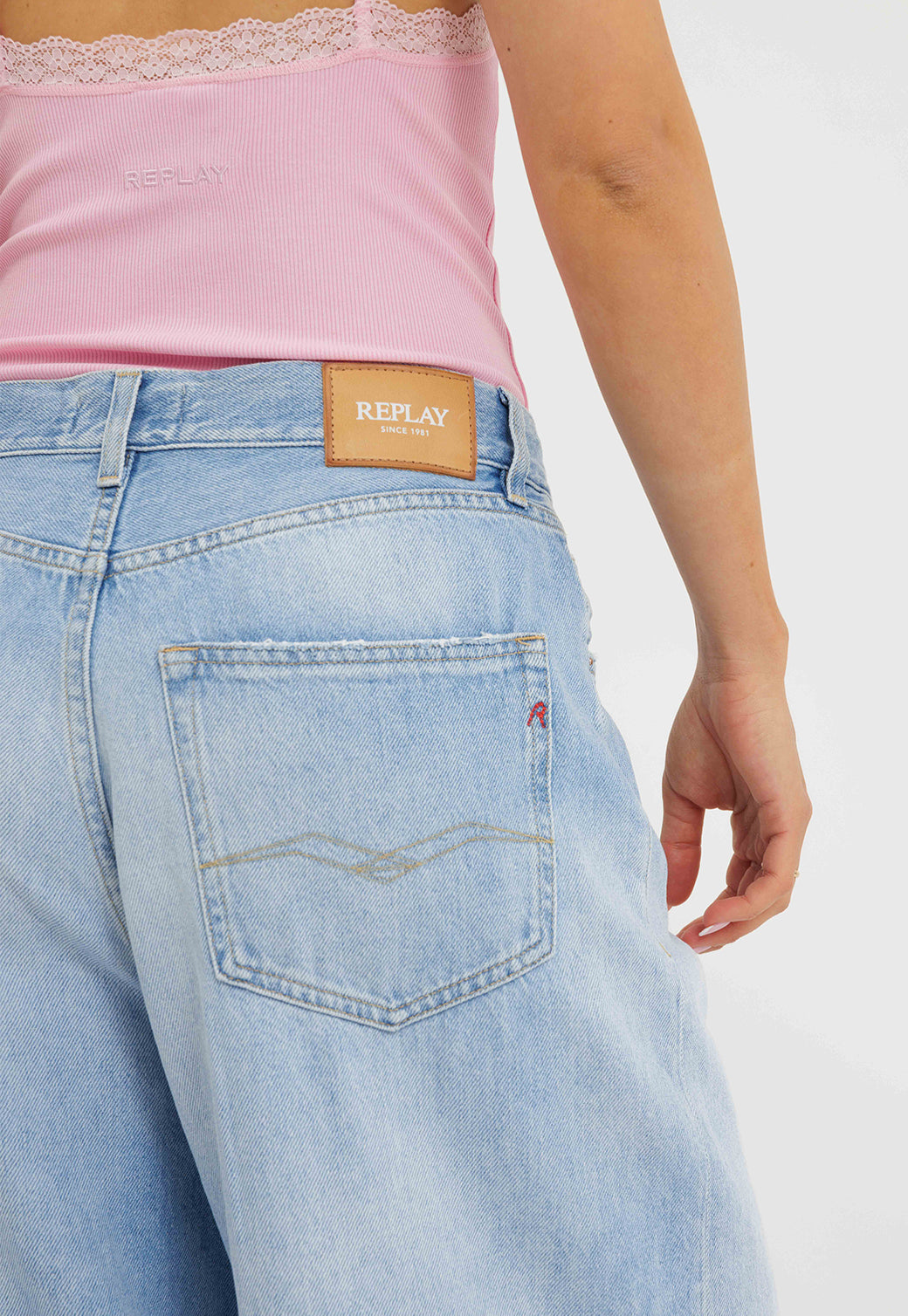 ג'ינס רחב בגזרת MARGOT לנשים