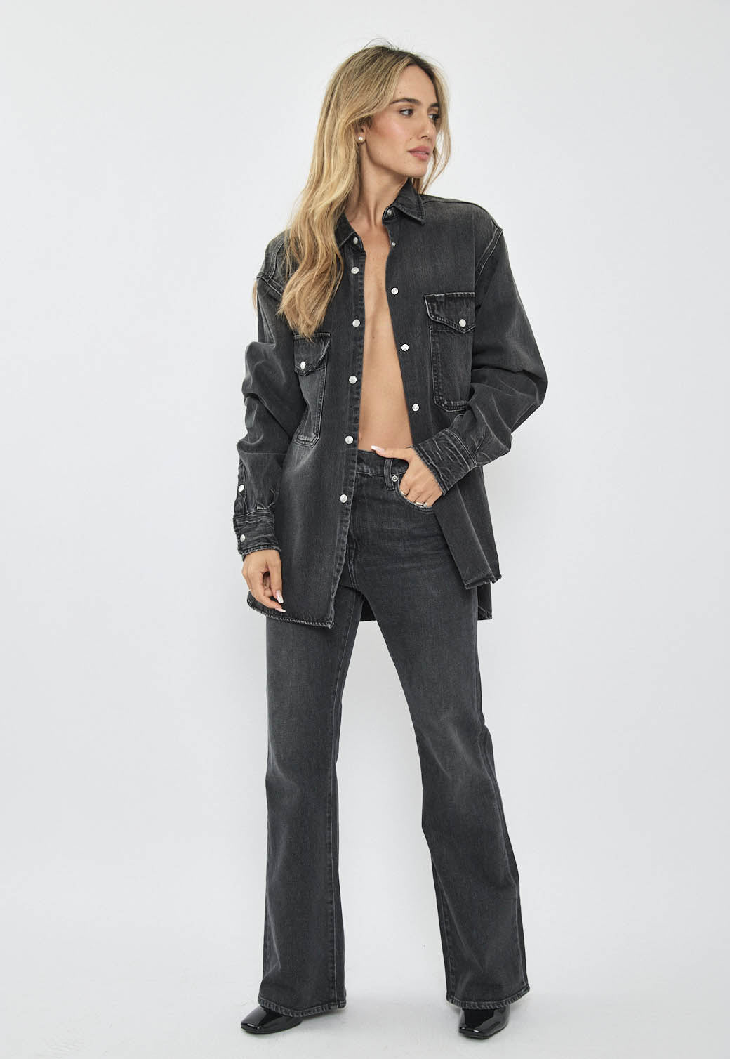 BECKA JEANS