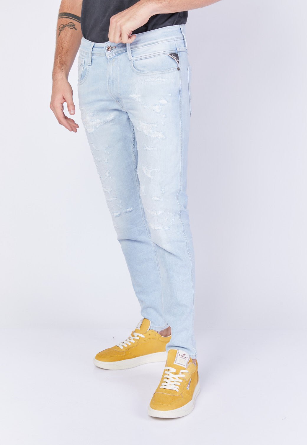 ג'ינס Slim Fit BRONNY עם קרעים מתופרים גברים - Replay