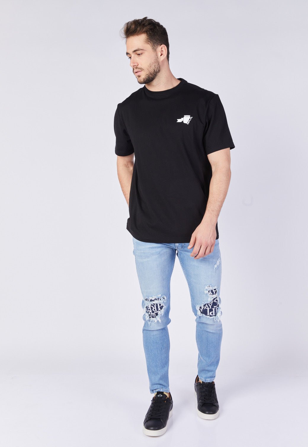 ג'ינס Slim Fit BRONNY עם קרעים וטלאים ממותגים גברים - Replay