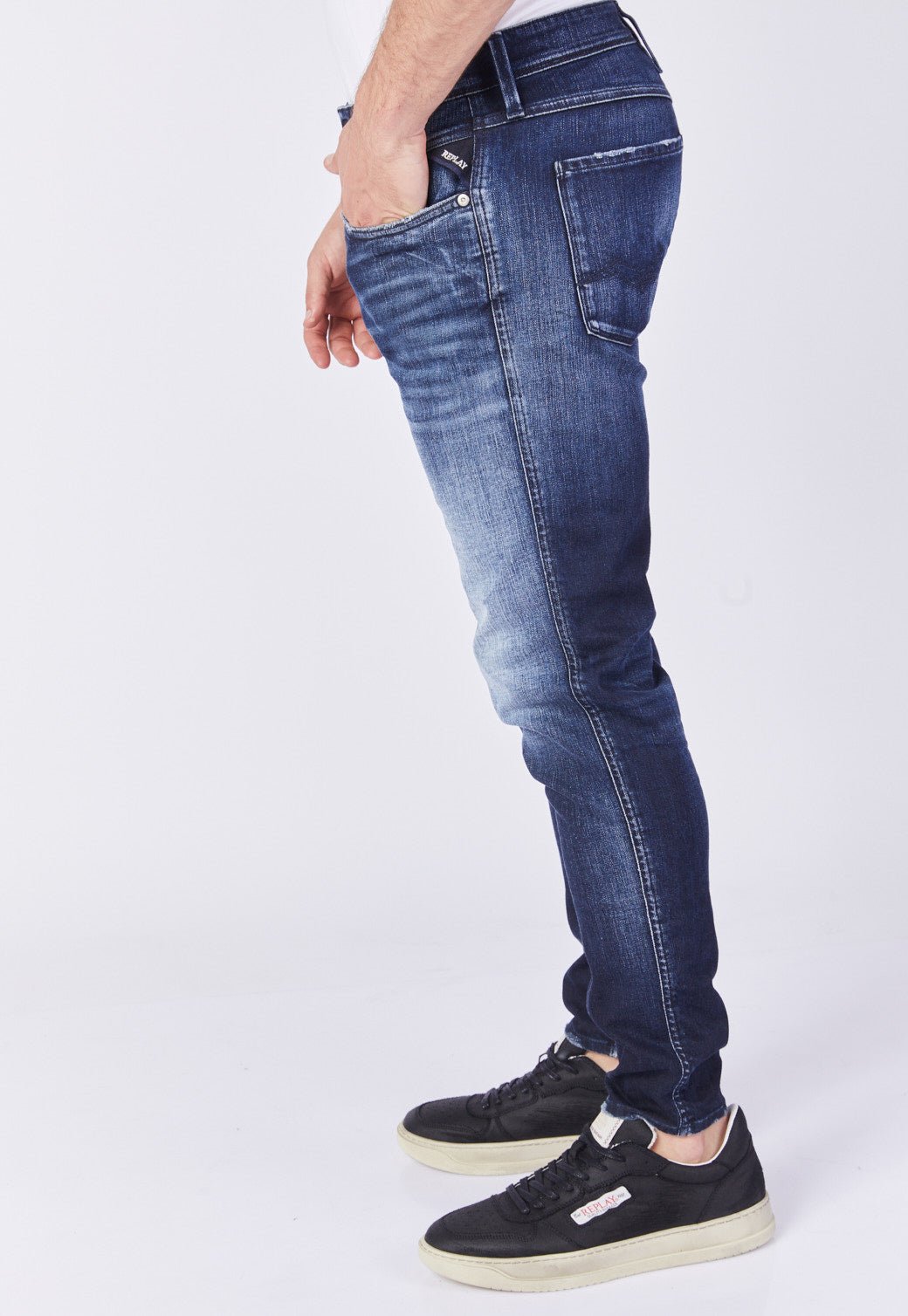 ג'ינס Slim Fit BRONNY עם שפשופים גברים - Replay