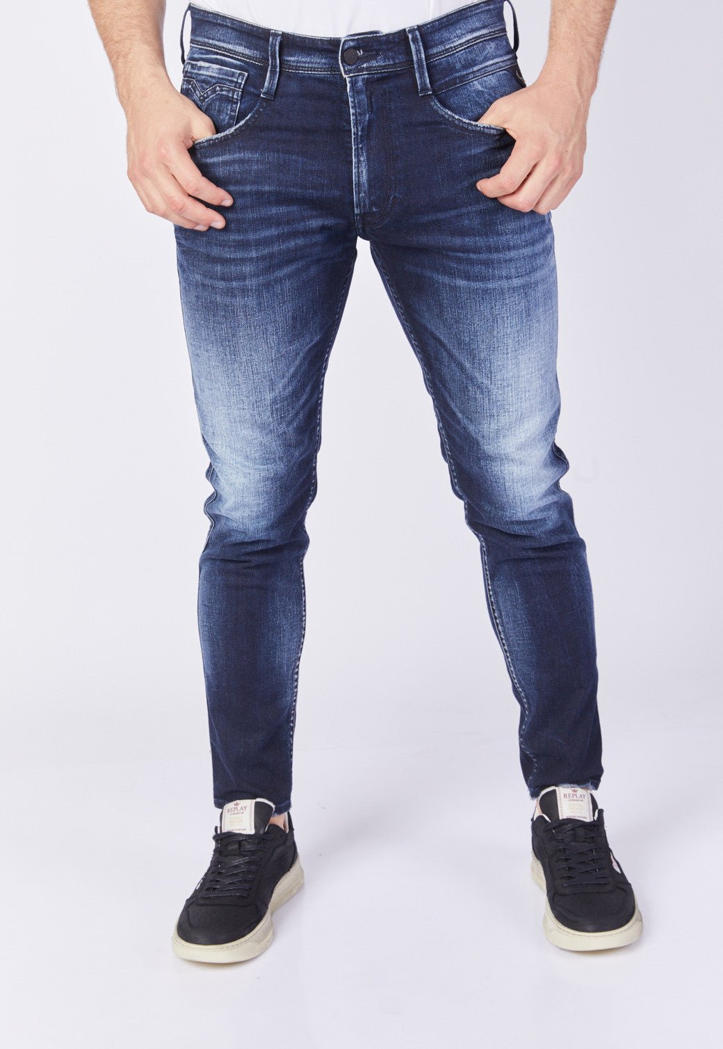 ג'ינס Slim Fit BRONNY עם שפשופים גברים - Replay