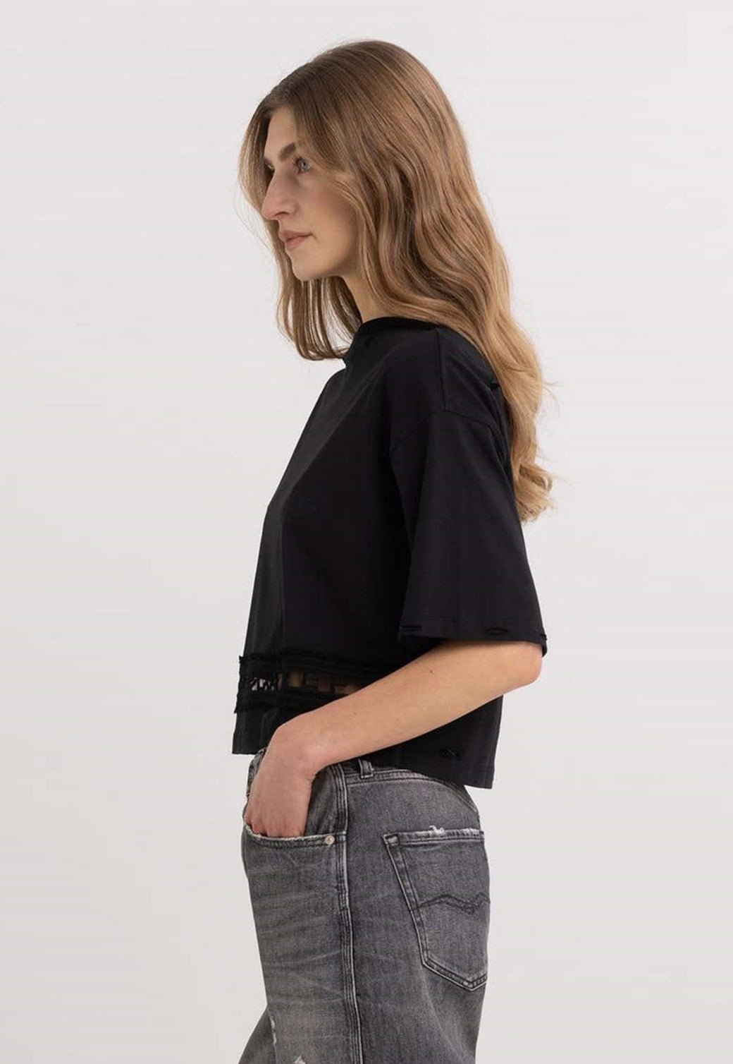 טי שירט קצרה קרופ עם הדפס נשים - Replay