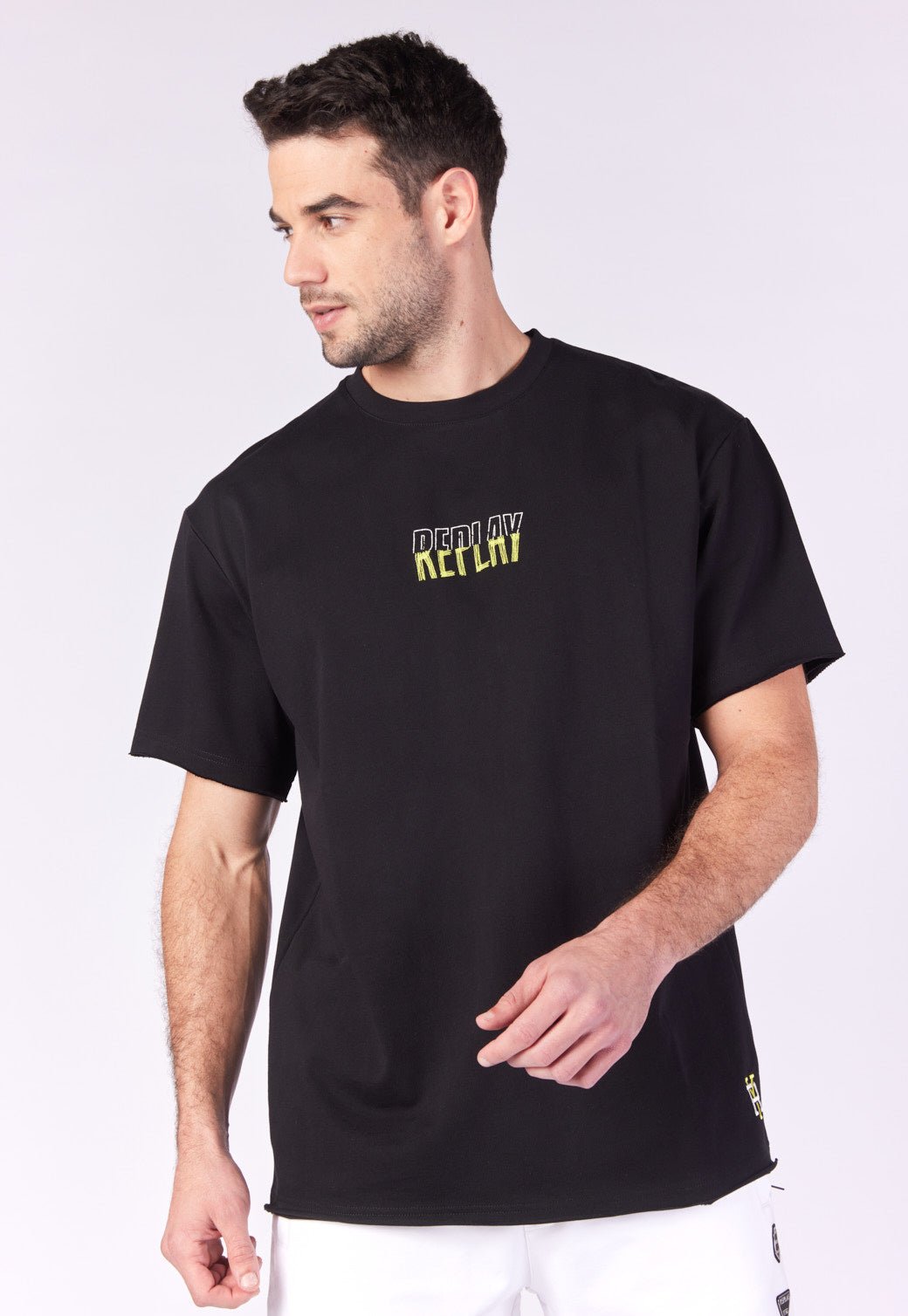 טי שירט קצרה עם רקמה בחזה גברים - Replay