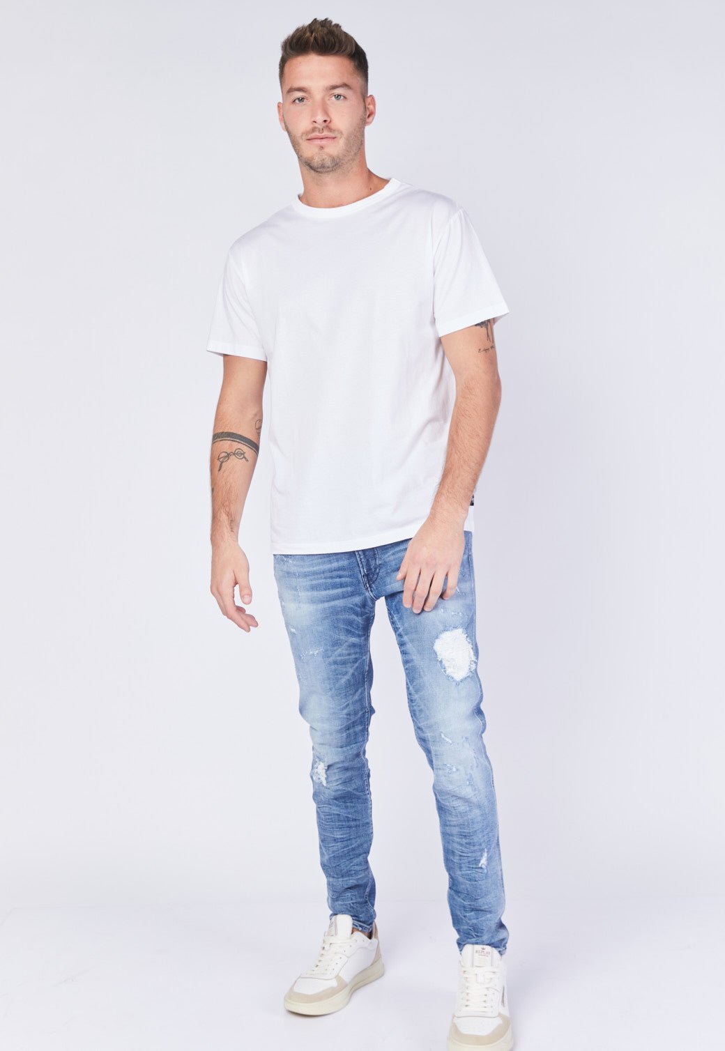 מכנסי ג'ינס Slim Fit BRONNY עם קרעים גברים