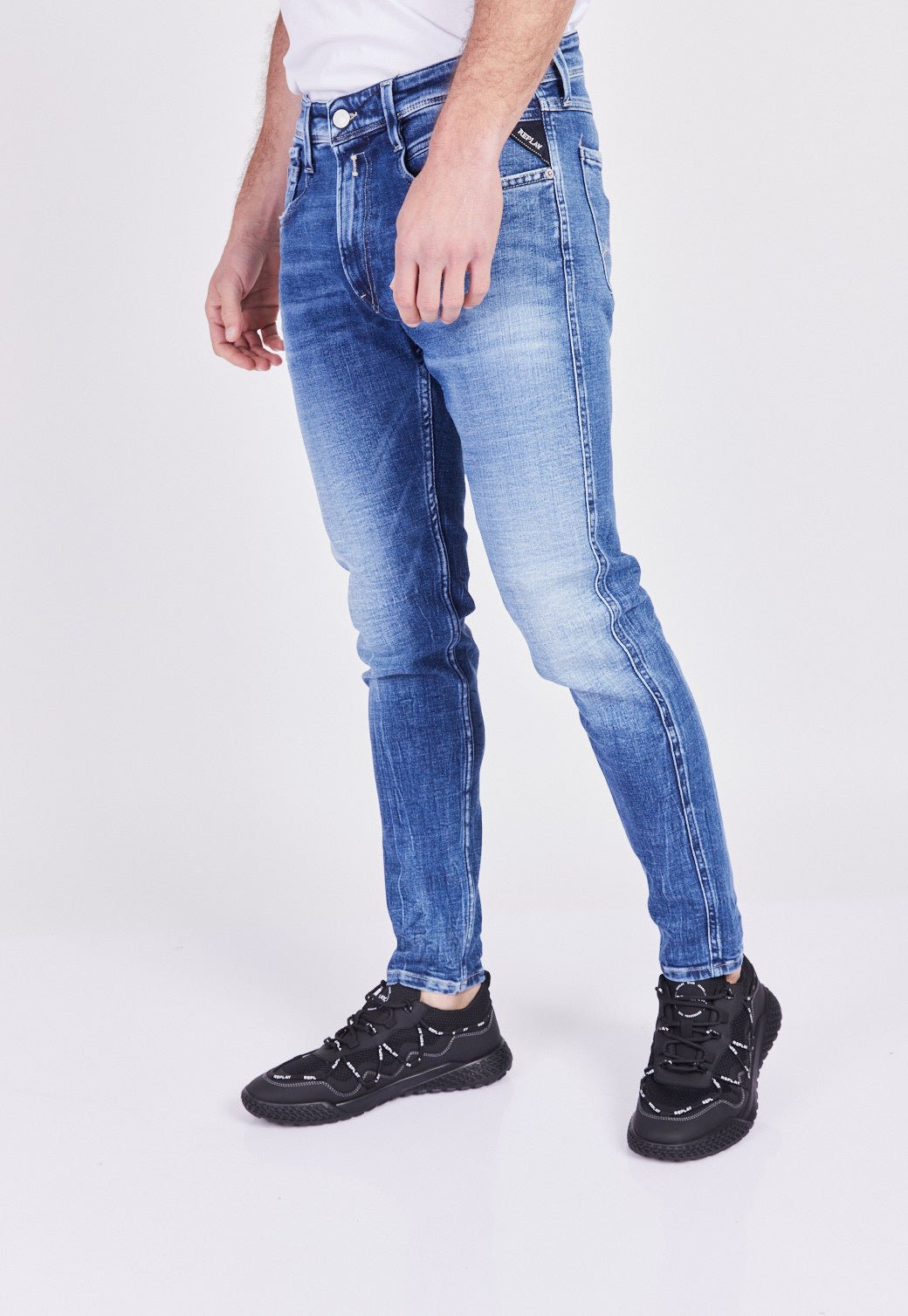מכנסי ג'ינס Slim Fit BRONNY עם שפשופים גברים - Replay