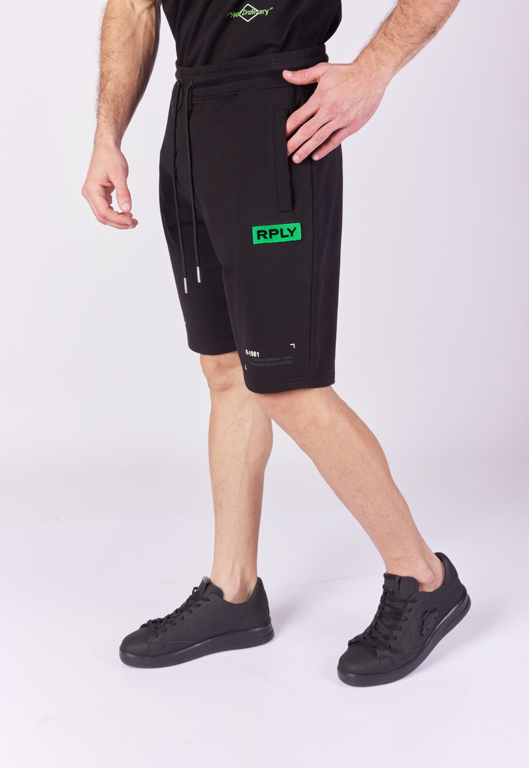 מכנסי טרנינג קצרים טרי בצבע שחור/ירוק גברים - Replay