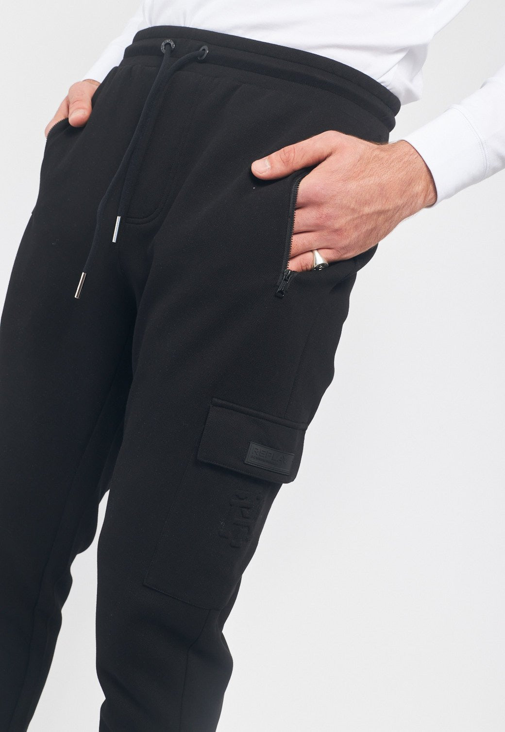 מכנסי טרנינג עם כיס ירך גברים - Replay