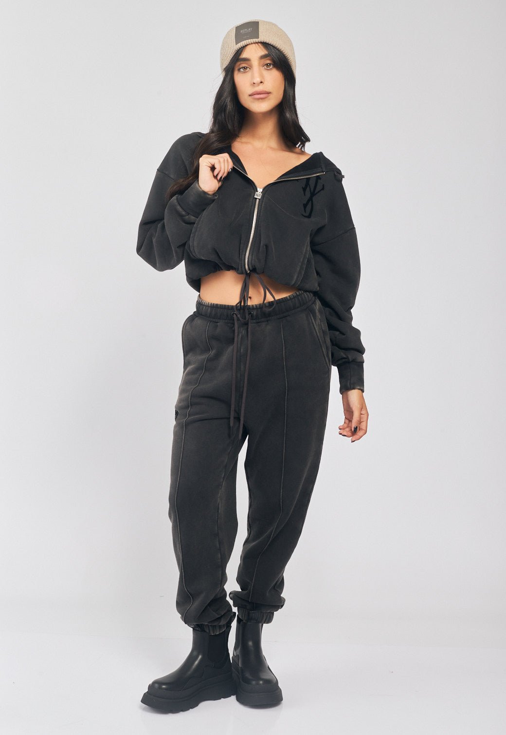 סווטשירט קפוצ'ון עם כיתוב נשים - Replay