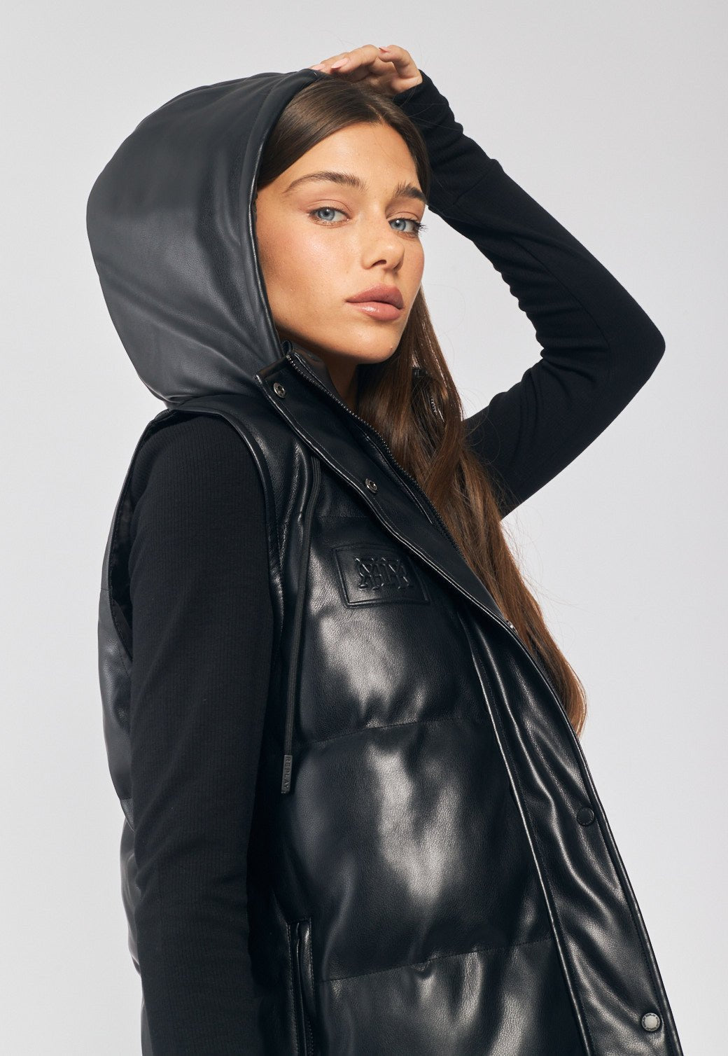 וסט פאפר דמוי עור נשים - Replay