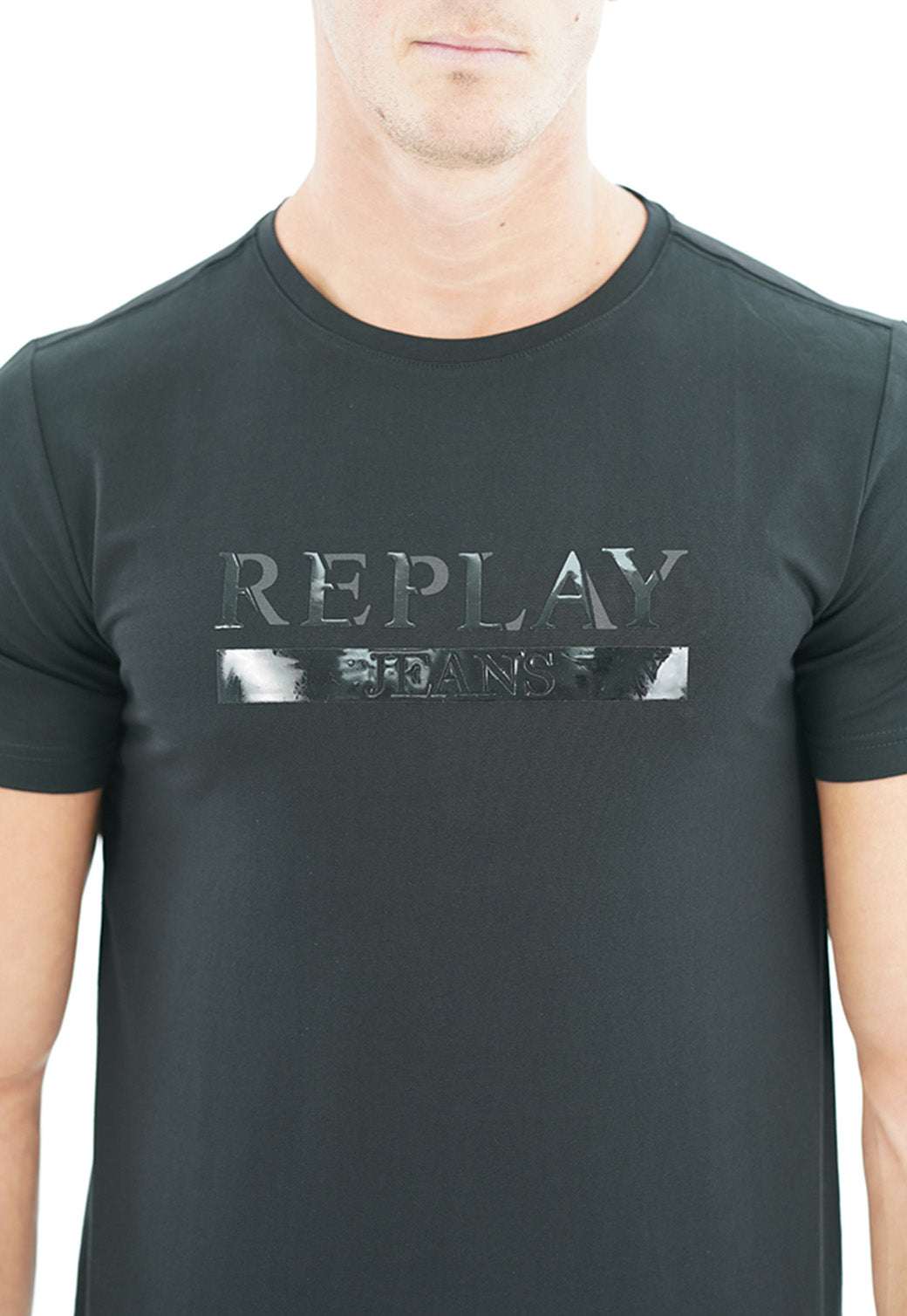 טי-שירט לגברים בצבע שחור עם לוגו מודפס