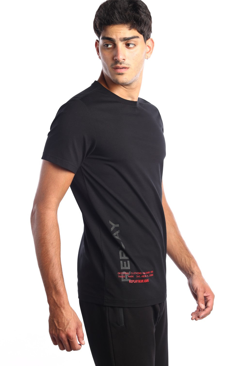 טי שרט לייקרה קצרה לוגו גדול בצד ימין גברים