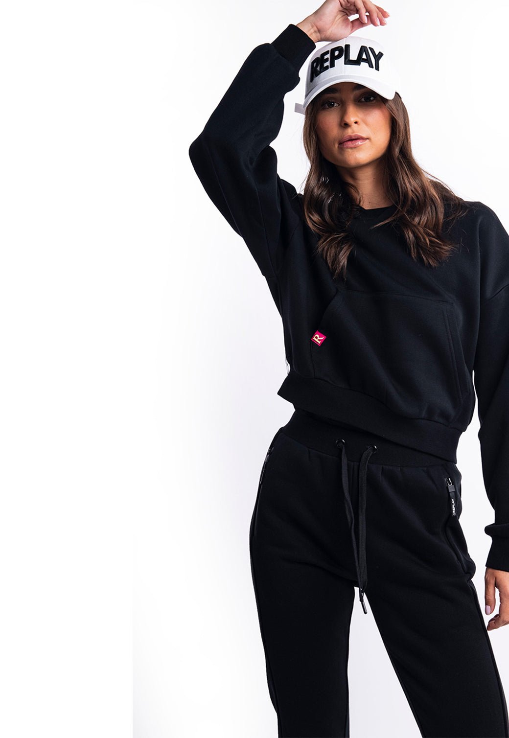 סווטשירט לוגו שרוול | נשים BLACK / S