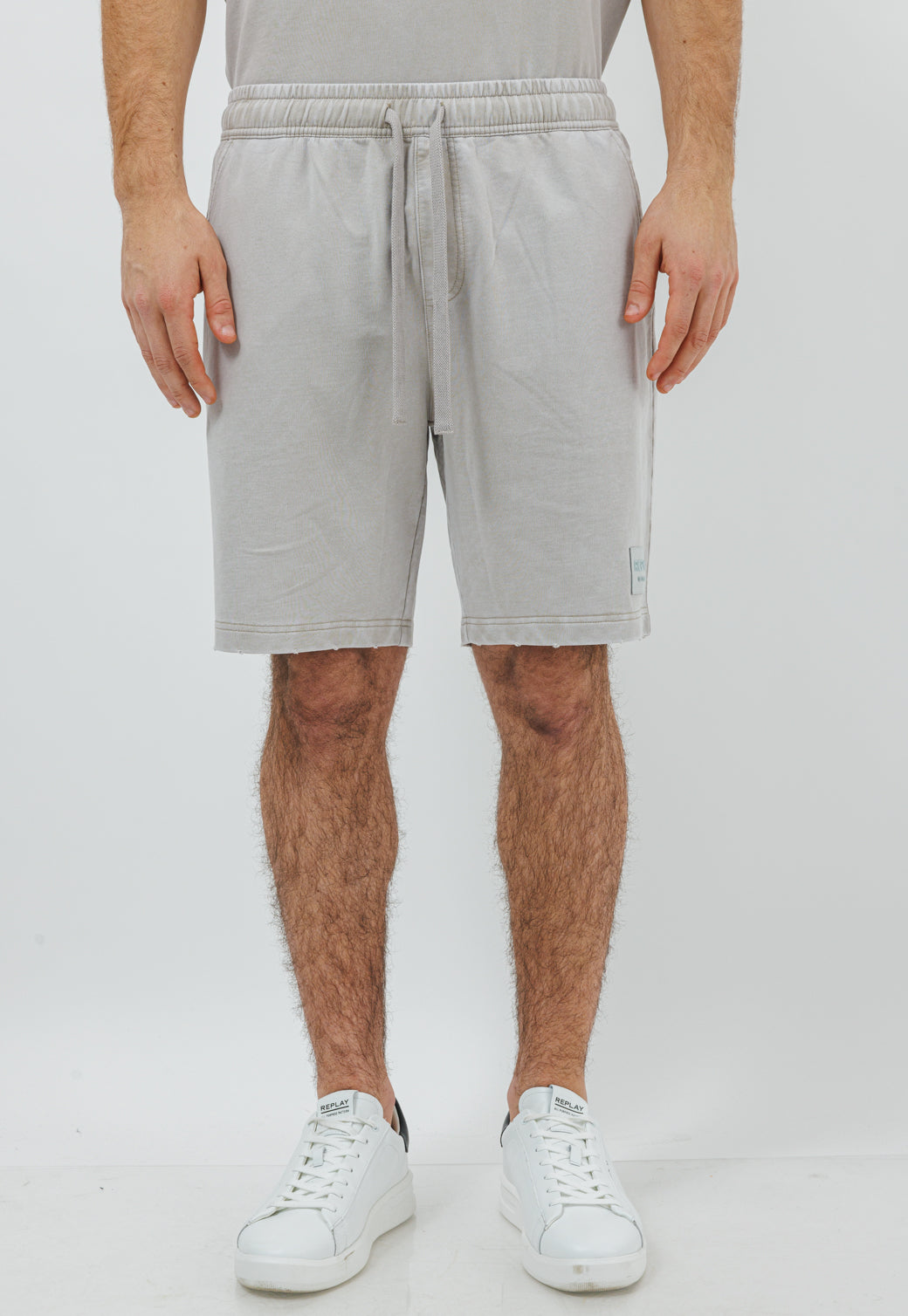 מכנסיים קצרים לגברים בצבע בז'