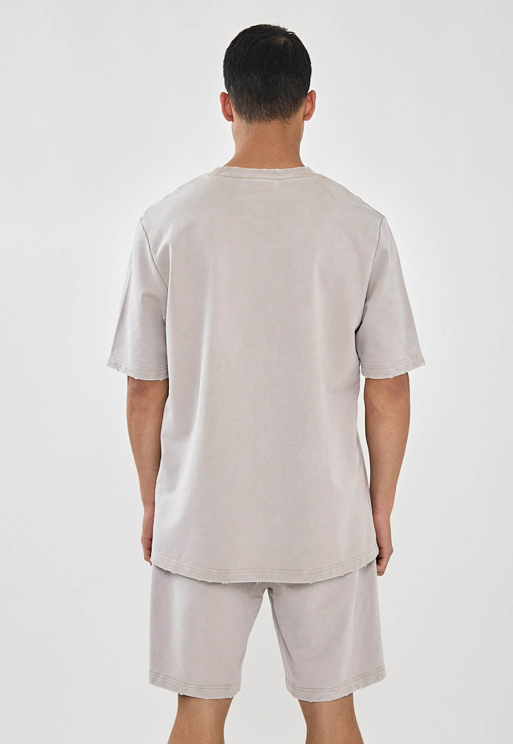 טי-שירט אוברסייז לגברים בצבע בז'