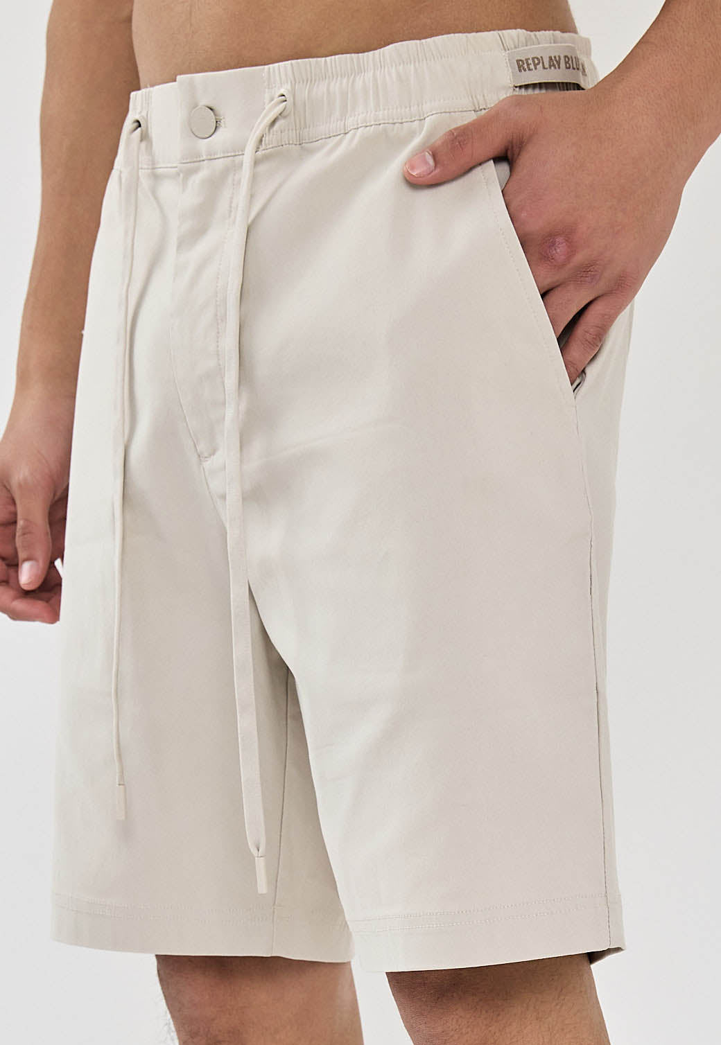 מכנסיים קצרים לגברים בצבע אבן RAYON