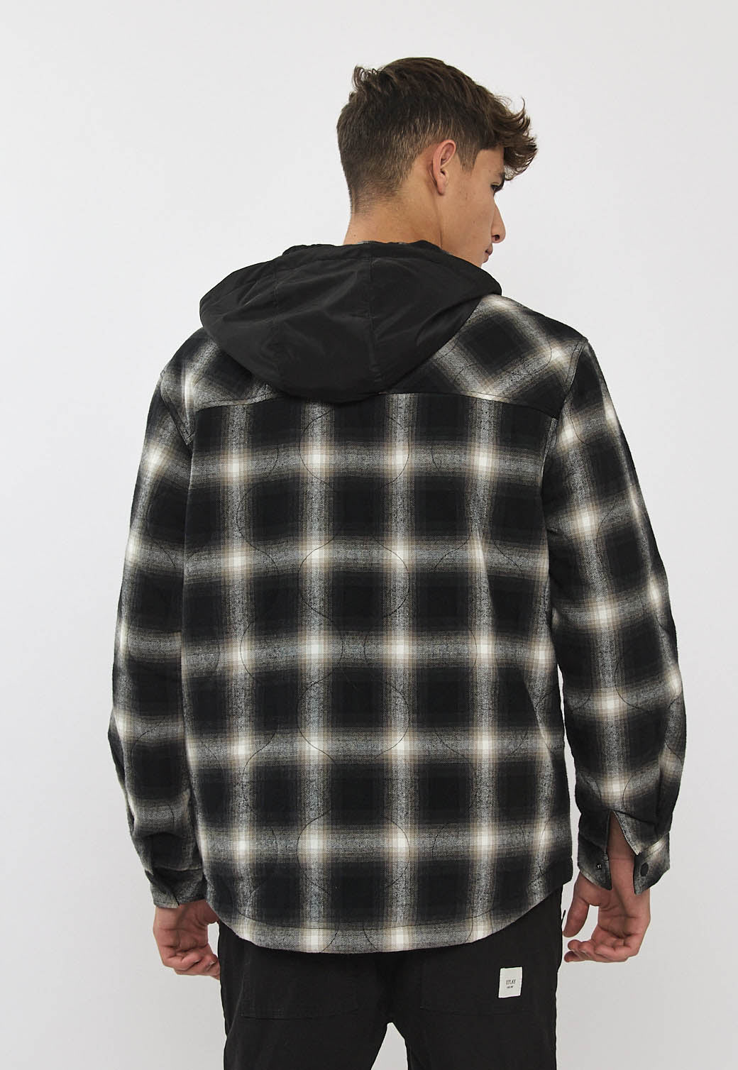 ג'קט דו-צדדית לגברים משובצת בצבע שחור ולבן עם קפוצ'ון