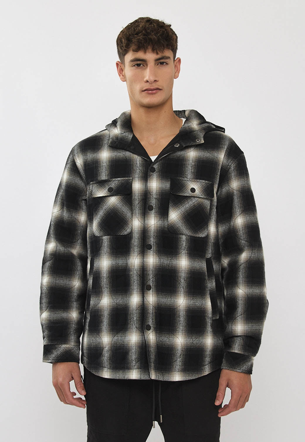 ג'קט דו-צדדית לגברים משובצת בצבע שחור ולבן עם קפוצ'ון