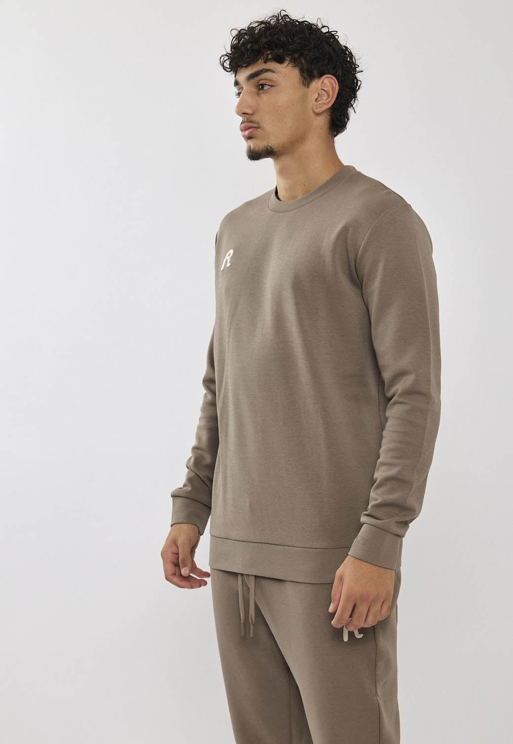 חליפת טרנינג שני חלקים ריפליי לגברים בצבע חום