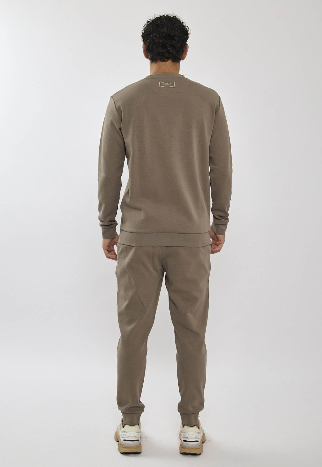 חליפת טרנינג שני חלקים ריפליי לגברים בצבע חום