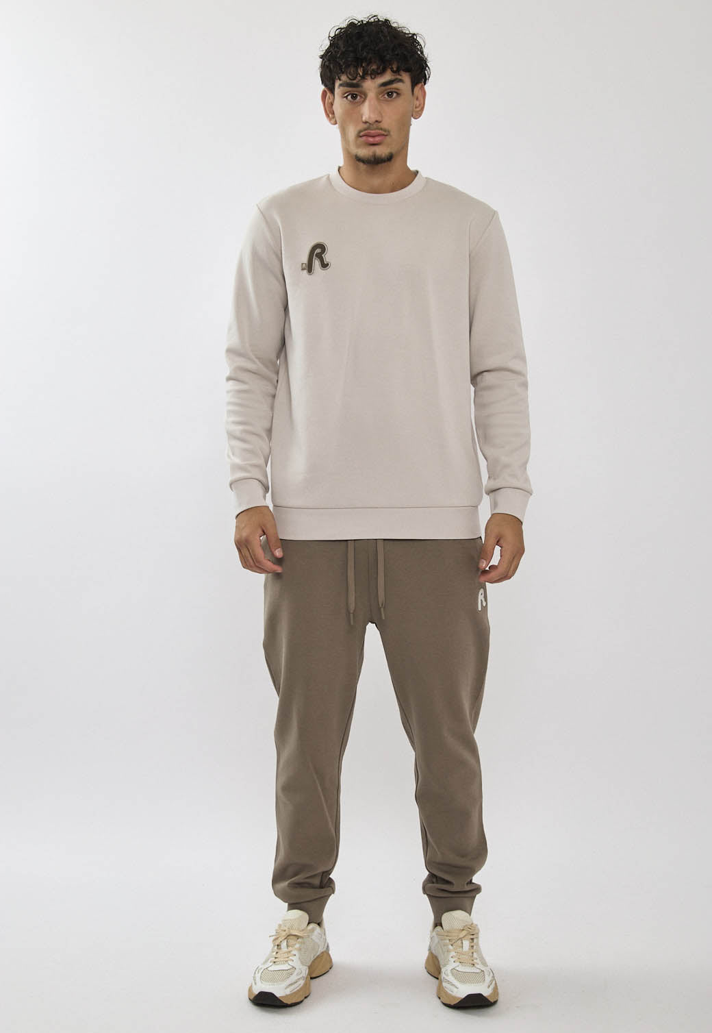 חליפת טרנינג לגברים בצבע בז׳