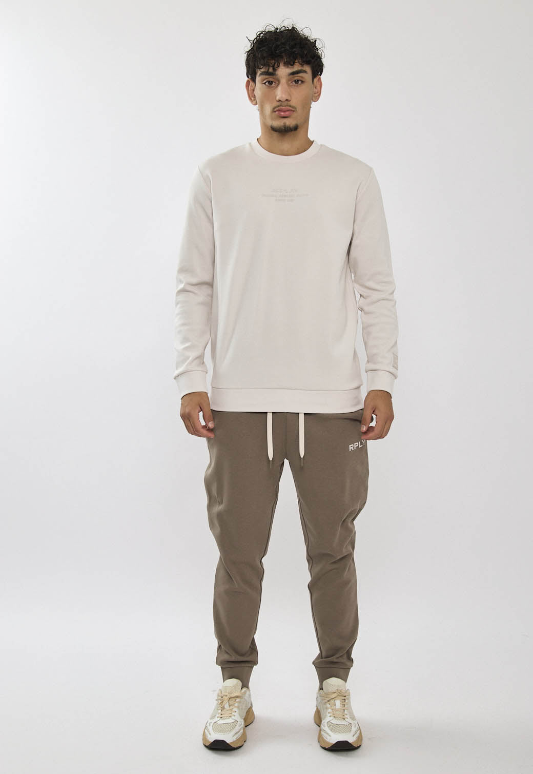 חליפת טרנינג שני חלקים לגברים בצבע שמנת